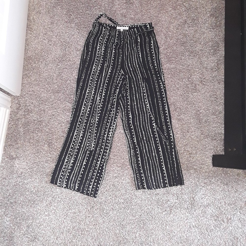 Cupcakes & cashmere flowy pants